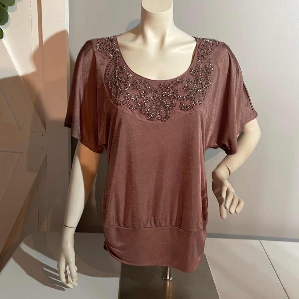 Beautiful ladies blouse.  Excellent condition